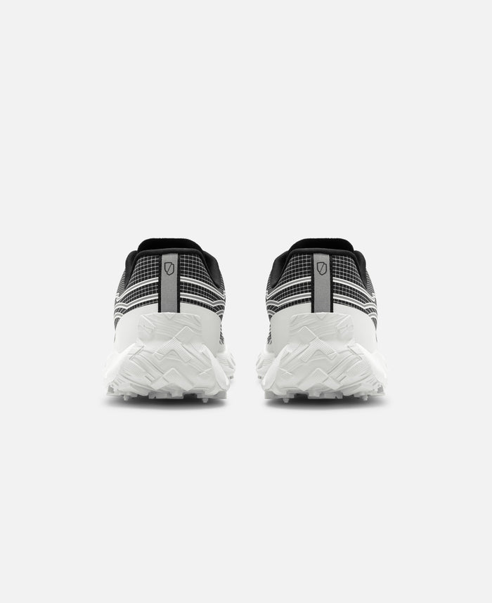 002 (Black)
