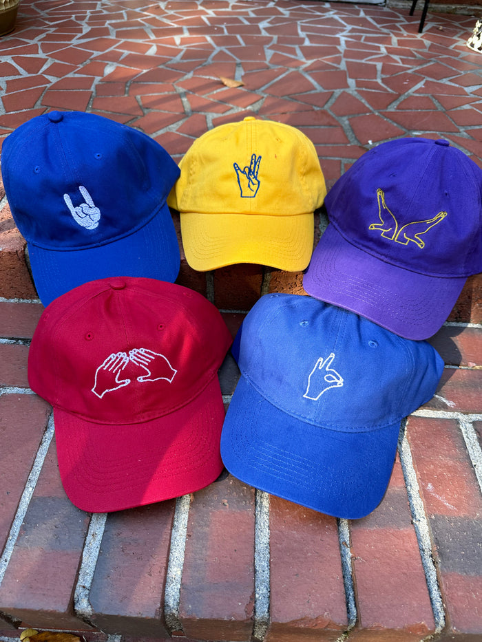 D9 - Hand Sign "Dad Caps"