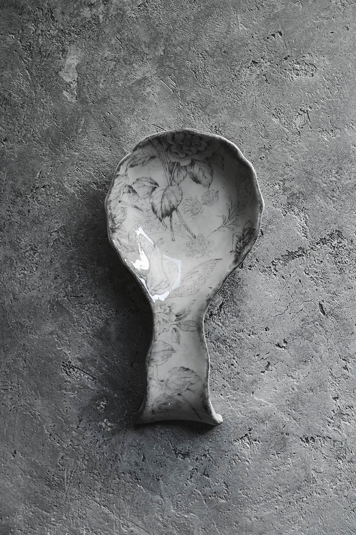 Hand-Painted Ceramic Spoon Rest - Grey Garden