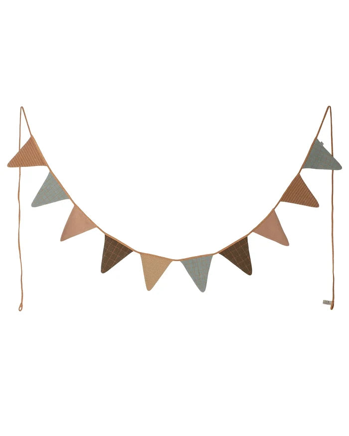 Ocher Garland