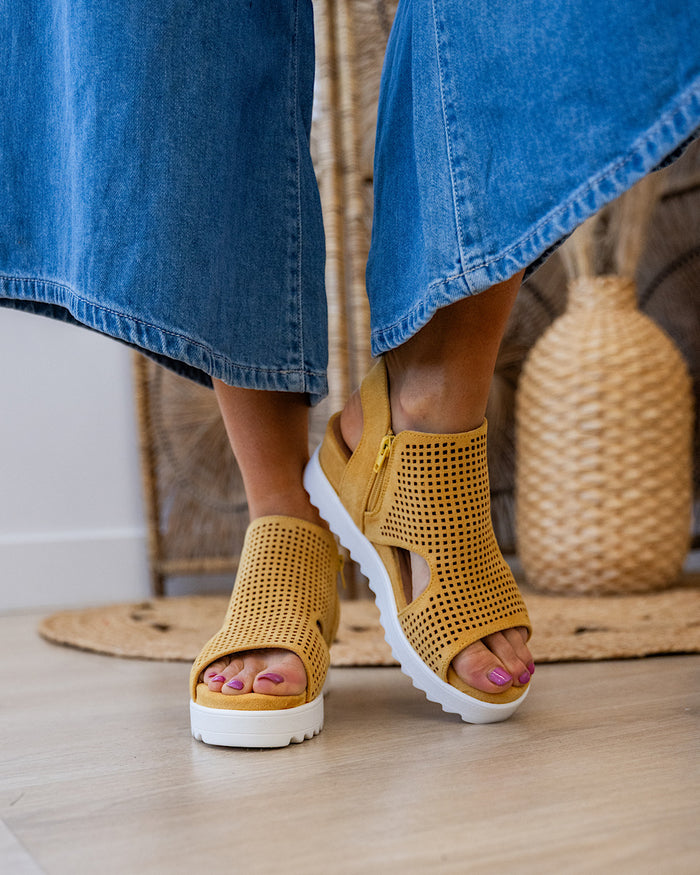 Very G Amy 2 Sandals - Yellow FINAL SALE Very G