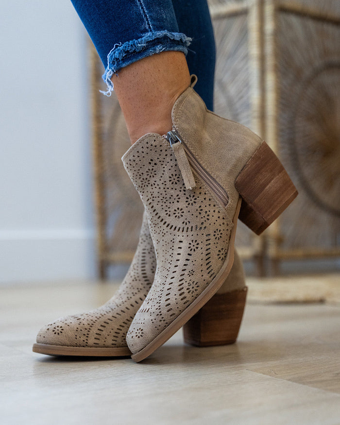 Very G Gwen Boots - Beige FINAL SALE Very G