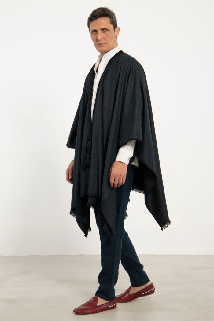 Wool & Cashmere Navy & Green Poncho